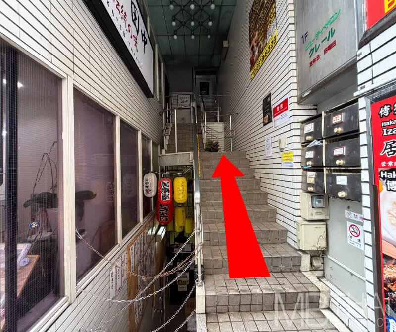 Our shop is on the 4th floor.